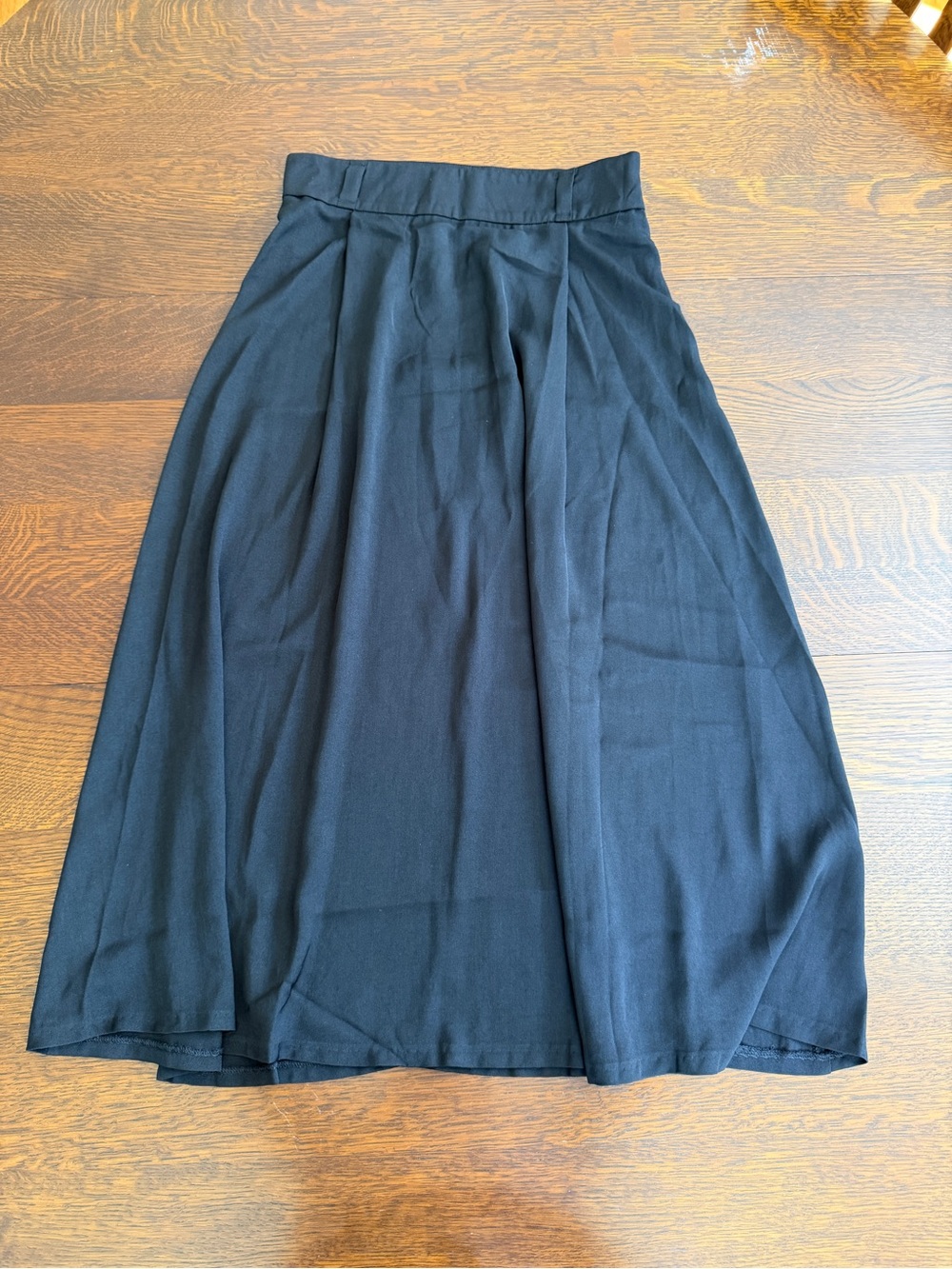 NWT Tahari Black A-Line Midi Skirt
